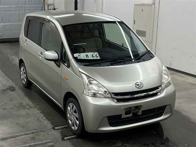 DAIHATSU MOVE 2012