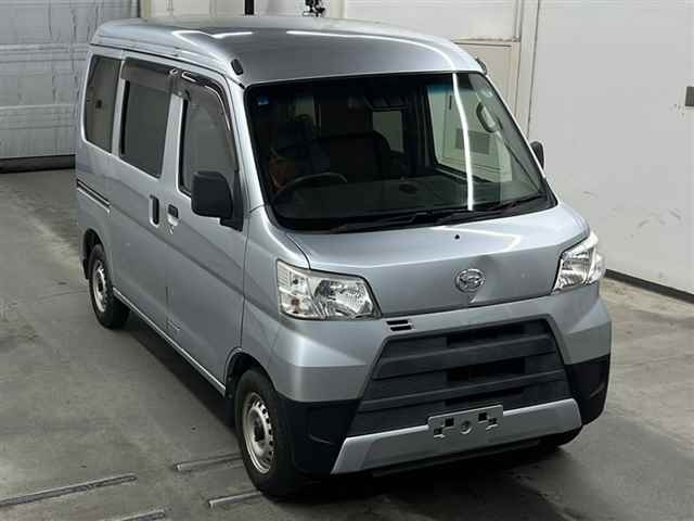 DAIHATSU HIJET VAN 2018