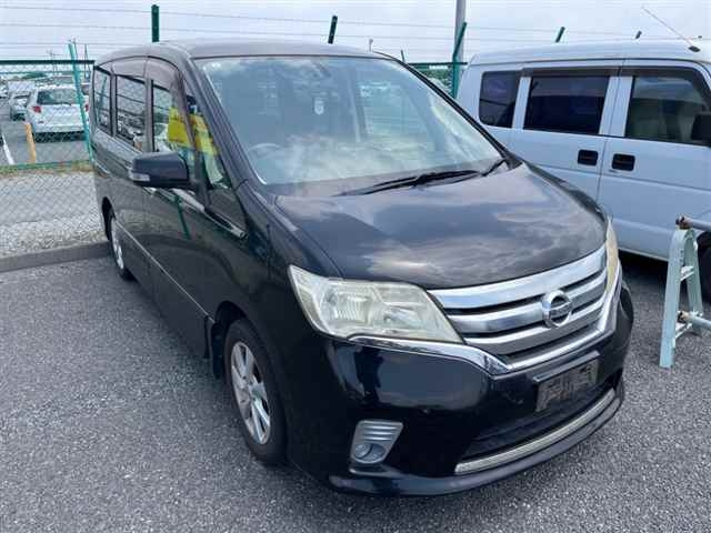 NISSAN SERENA 2011