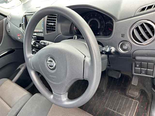 NISSAN ROOX 2010