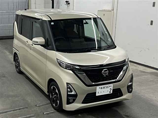 NISSAN ROOX 2021