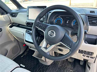NISSAN ROOX 2022