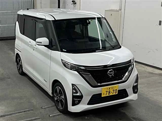 NISSAN ROOX 2023