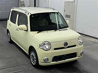 DAIHATSU MIRA 2010