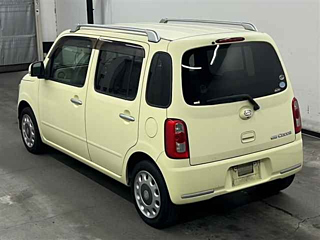 DAIHATSU MIRA 2010