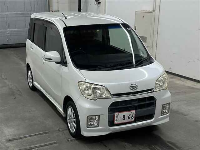 DAIHATSU TANTO EXE 2010