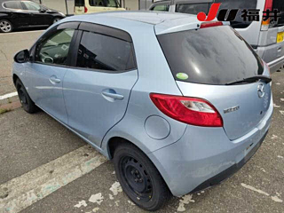 MAZDA DEMIO 2010