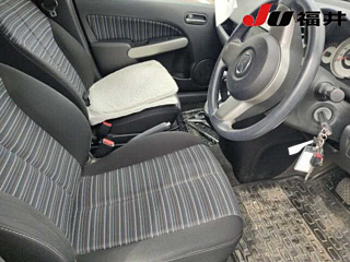 MAZDA DEMIO 2010