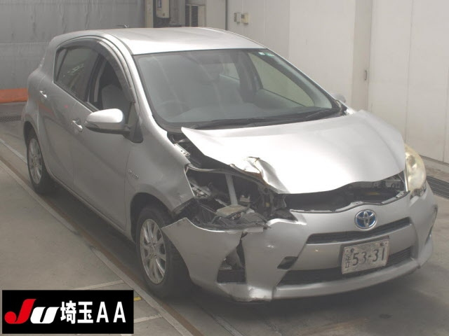 TOYOTA AQUA 2012