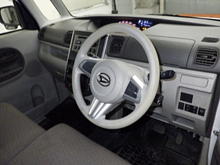 DAIHATSU TANTO 2018