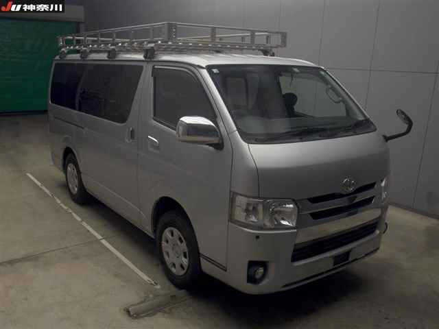 TOYOTA HIACE VAN 2014