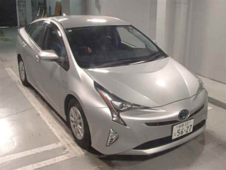 TOYOTA PRIUS 2018