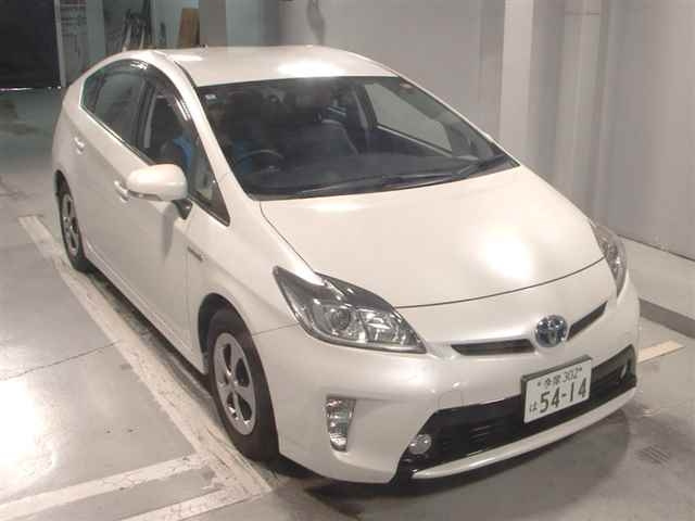 TOYOTA PRIUS 2014