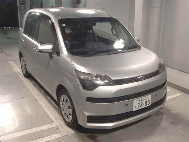 TOYOTA SPADE 2015