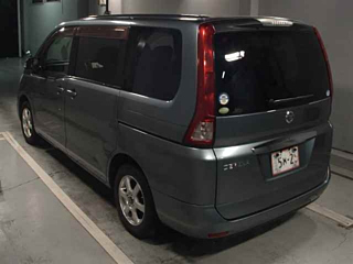 NISSAN SERENA 2010