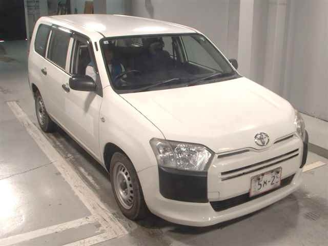 TOYOTA SUCCEED 2016
