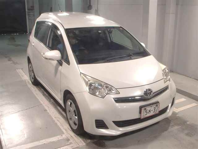 TOYOTA RACTIS 2010