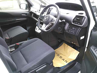 NISSAN SERENA 2018