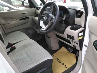 NISSAN ROOX 2020