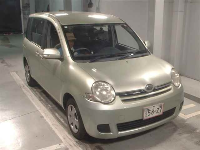 TOYOTA SIENTA 2009