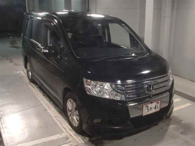 HONDA STEP WAGON 2010