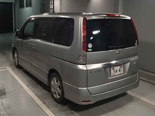 NISSAN SERENA 2010