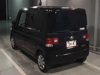 DAIHATSU TANTO 2010