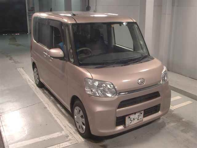 DAIHATSU TANTO 2016