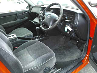 TOYOTA CROWN COMFORT 2016