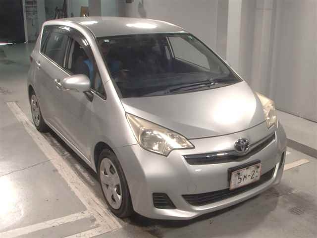 TOYOTA RACTIS 2011