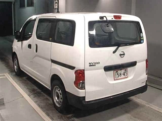 NISSAN NV200 2020