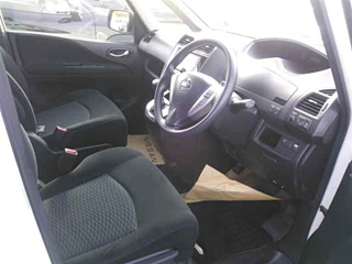 NISSAN SERENA 2011