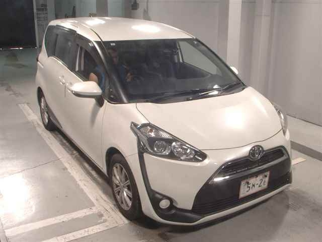 TOYOTA SIENTA 2017