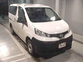 NISSAN NV200 2019