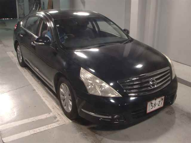 NISSAN TEANA 2011