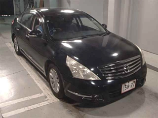 NISSAN TEANA 2011