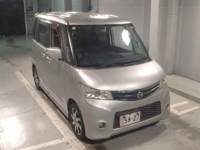 NISSAN ROOX 2012