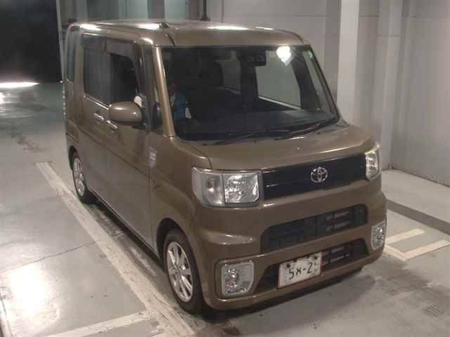 TOYOTA PIXIS MEGA 2018