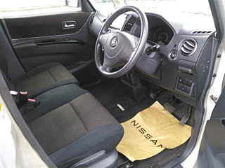 NISSAN ROOX 2012