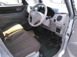 NISSAN ROOX 2010