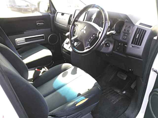 MITSUBISHI DELICA D5 2017