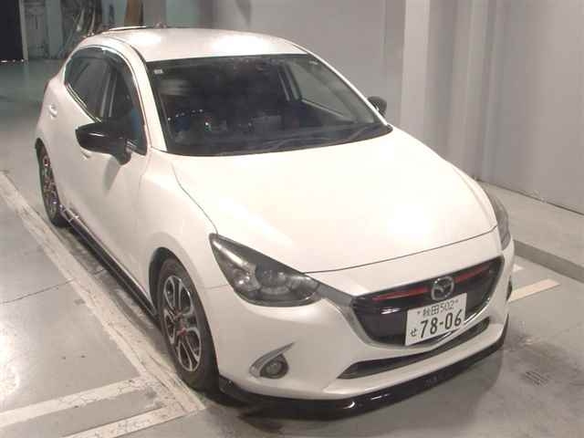 MAZDA DEMIO 2015