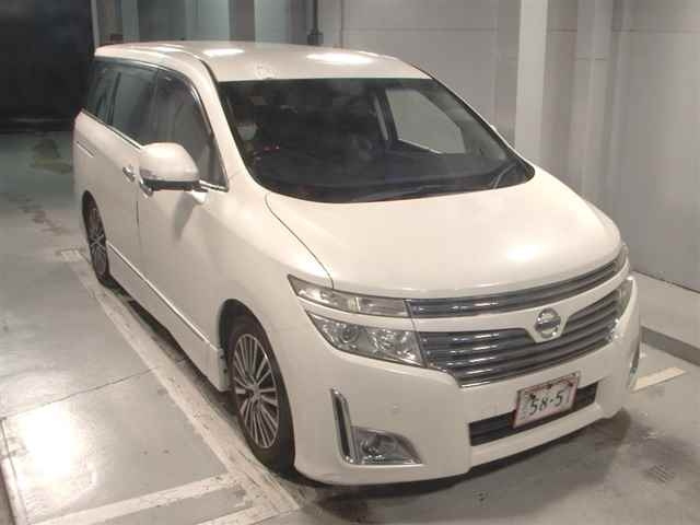 NISSAN ELGRAND 2010
