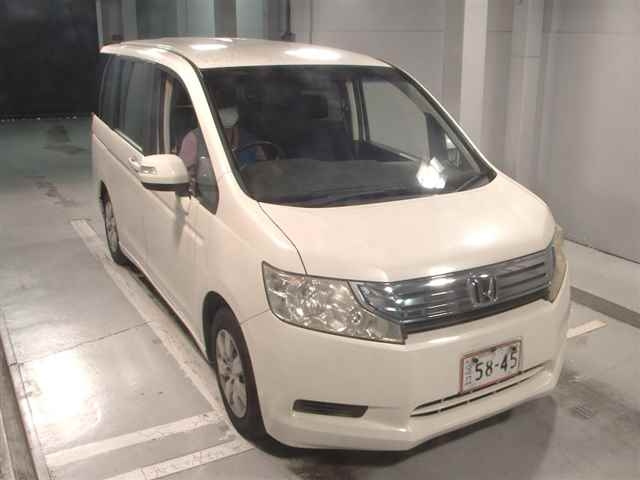 HONDA STEP WAGON 2010