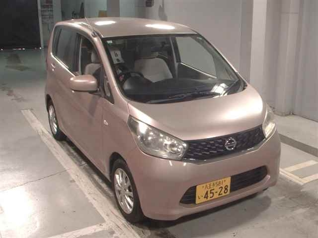 NISSAN DAYZ 2013