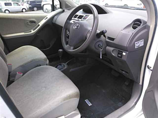 TOYOTA VITZ 2008