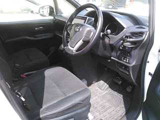 TOYOTA VOXY 2016