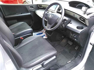 HONDA FREED 2016