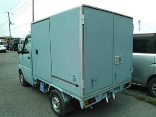 NISSAN CLIPPER TRUCK 2009
