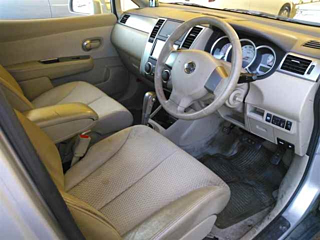 NISSAN TIIDA 2012